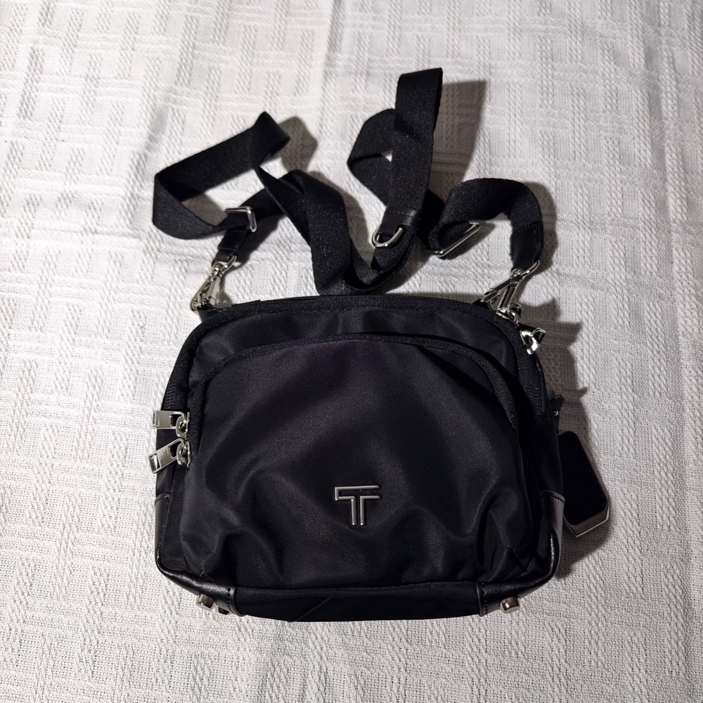 🌺 Tumi Alpha Bravo Women’s Crossbody Bag